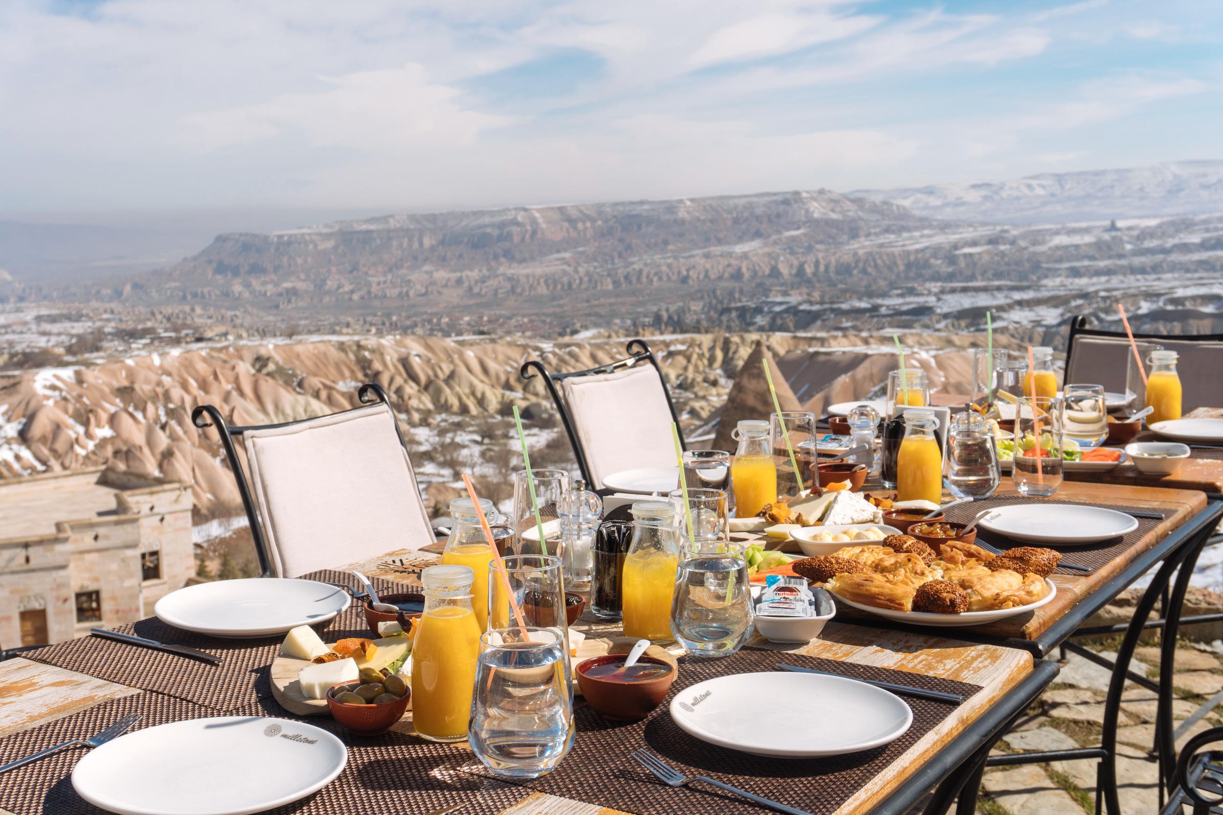 Millstone Cave Suites Hotel Ючхисар Екстериор снимка