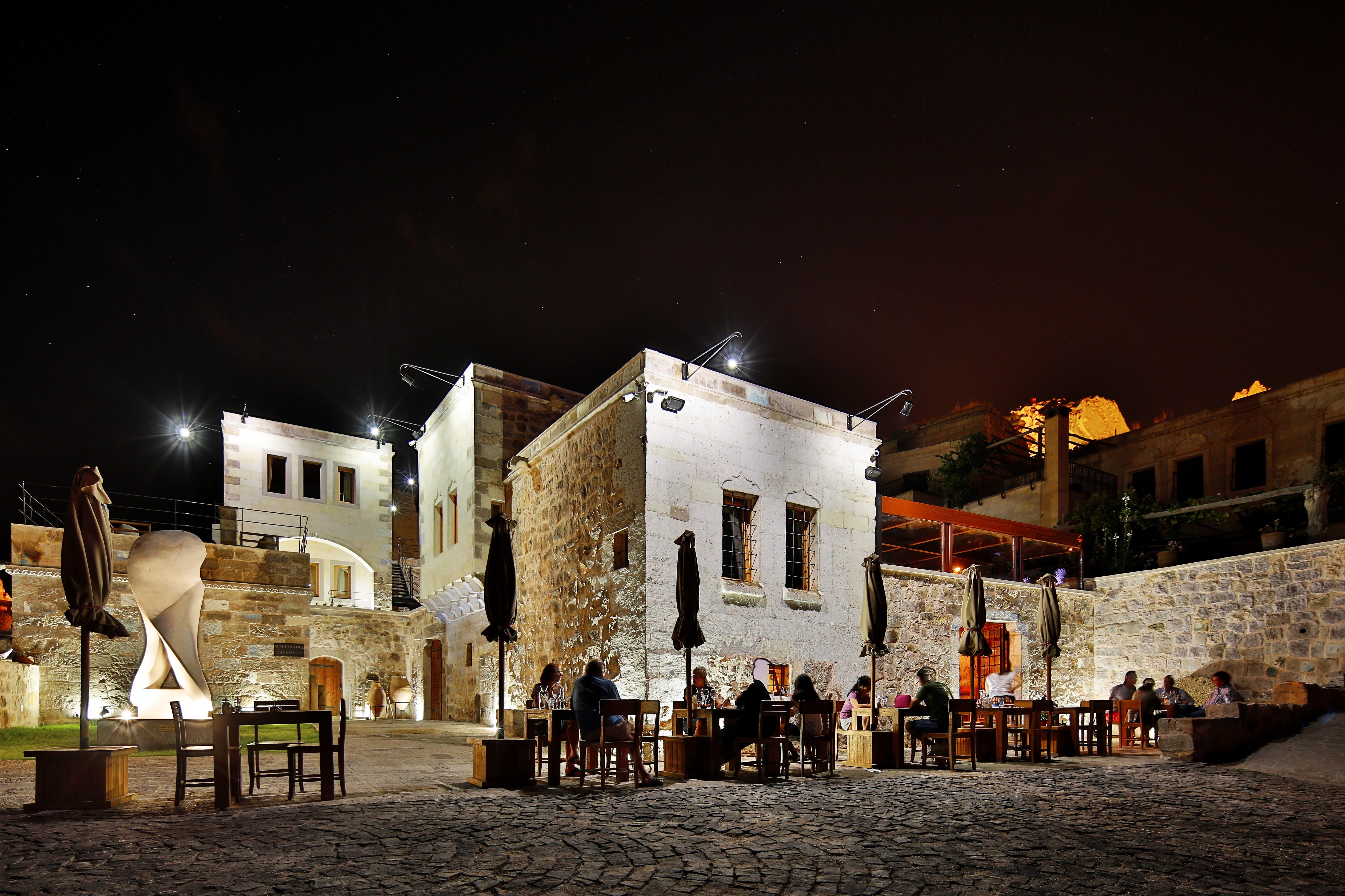 Millstone Cave Suites Hotel Ючхисар Екстериор снимка
