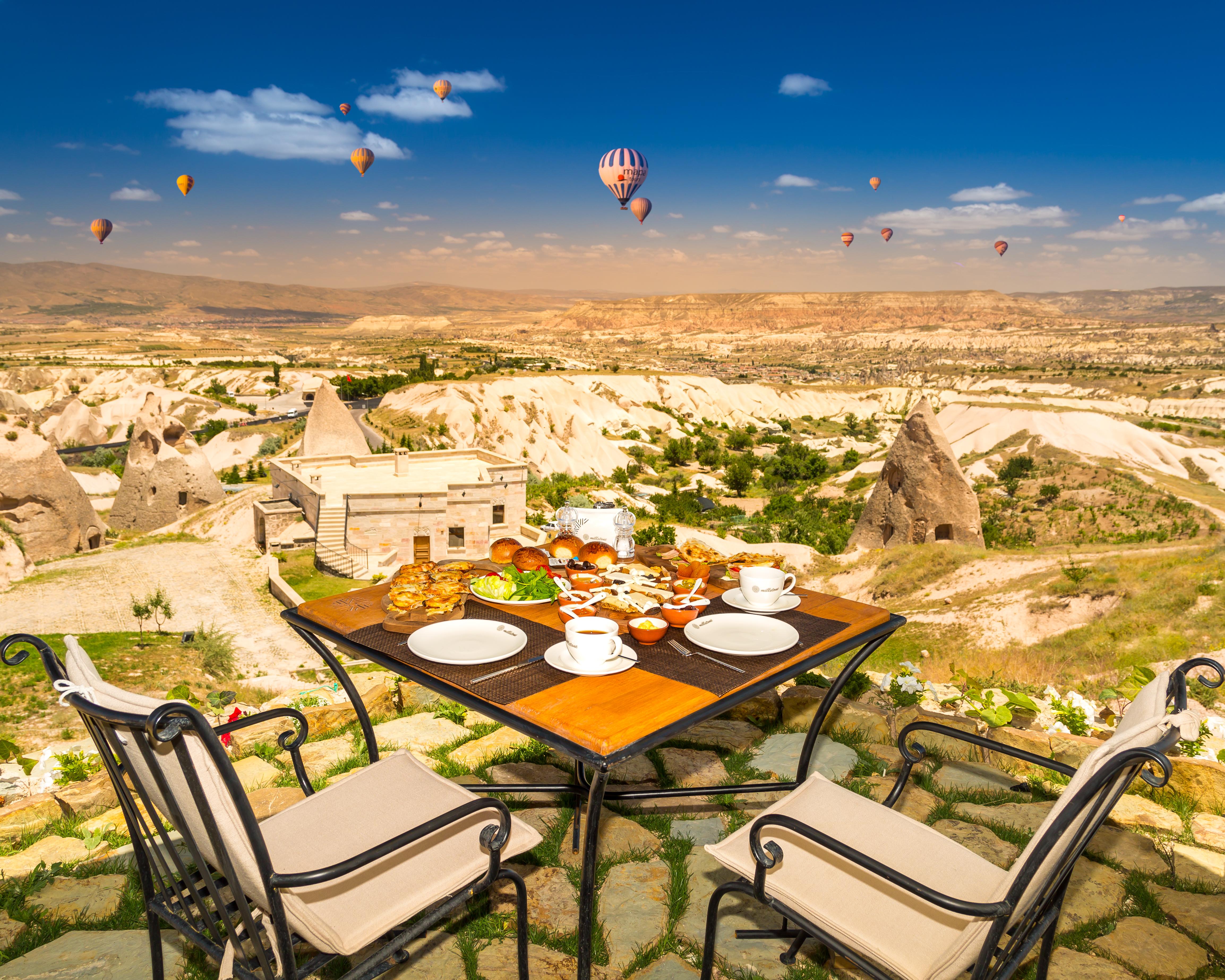 Millstone Cave Suites Hotel Ючхисар Екстериор снимка
