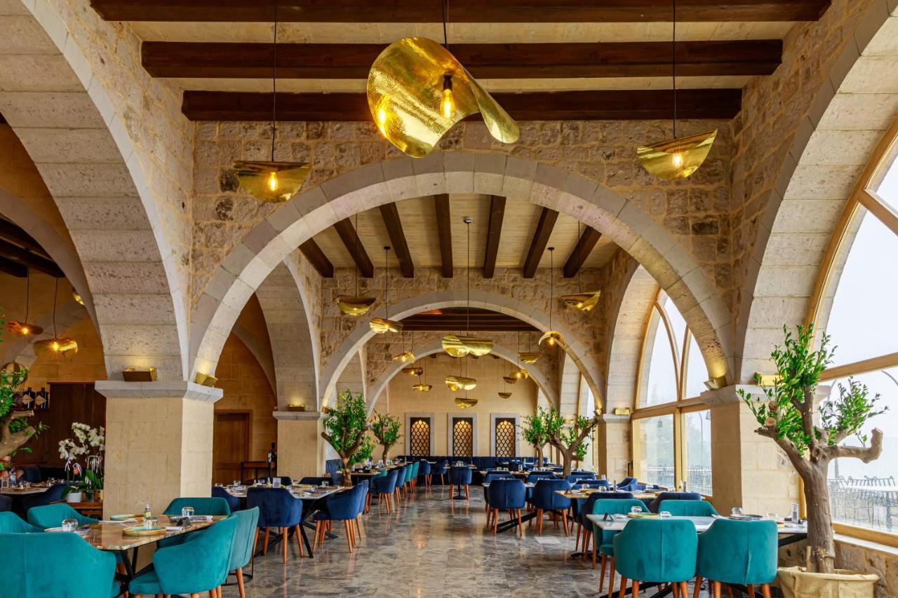 Millstone Cave Suites Hotel Ючхисар Екстериор снимка