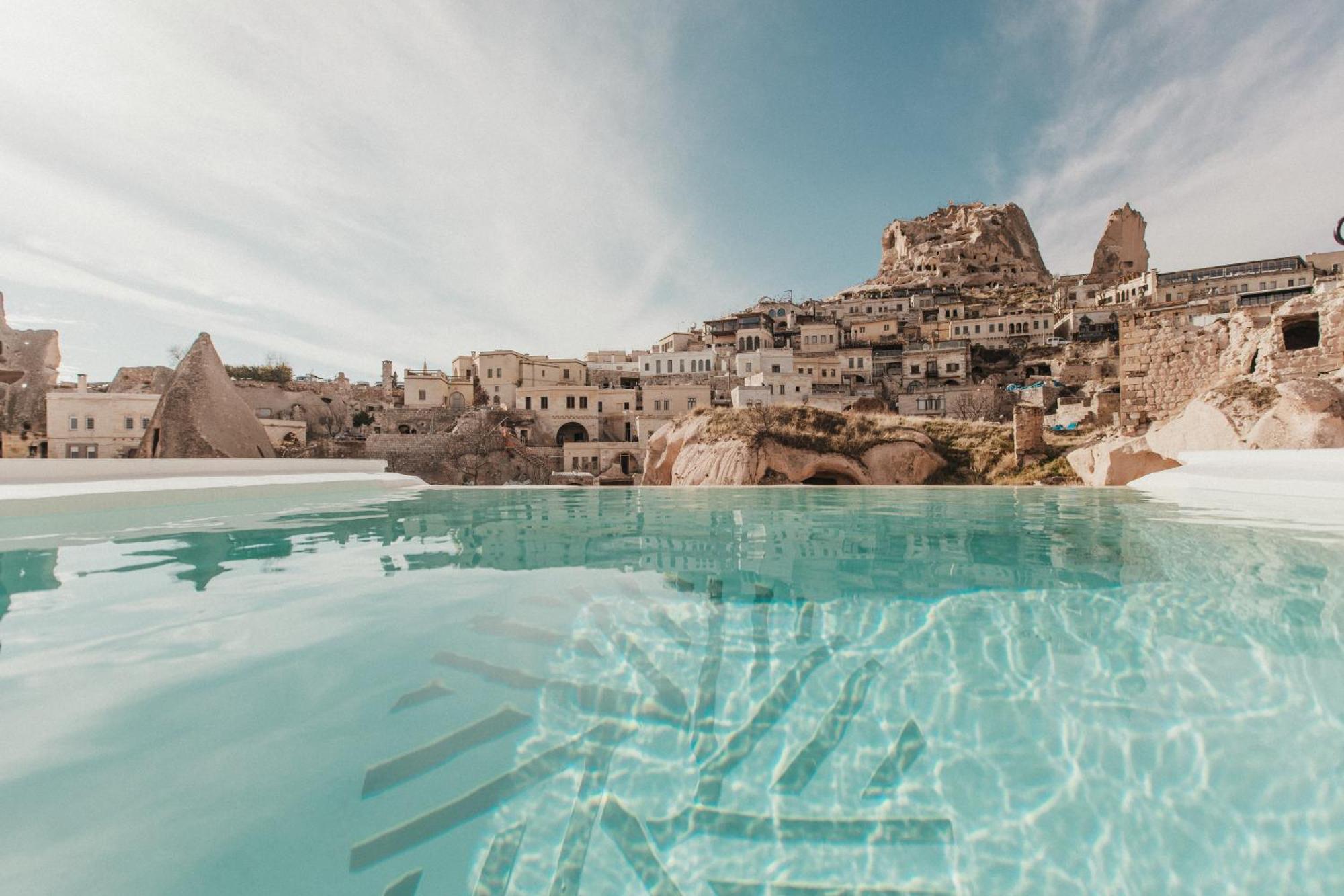 Millstone Cave Suites Hotel Ючхисар Екстериор снимка